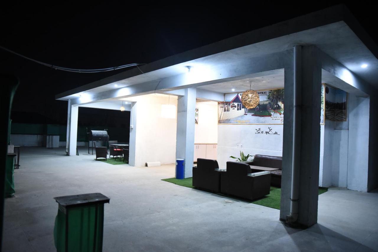 Republika Urban Abbottabad Exterior photo